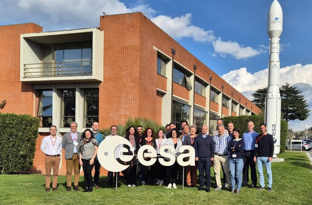 Magellium Artal Group et ses 13 partenaires de la mission FLEX DISC à l'ESA.